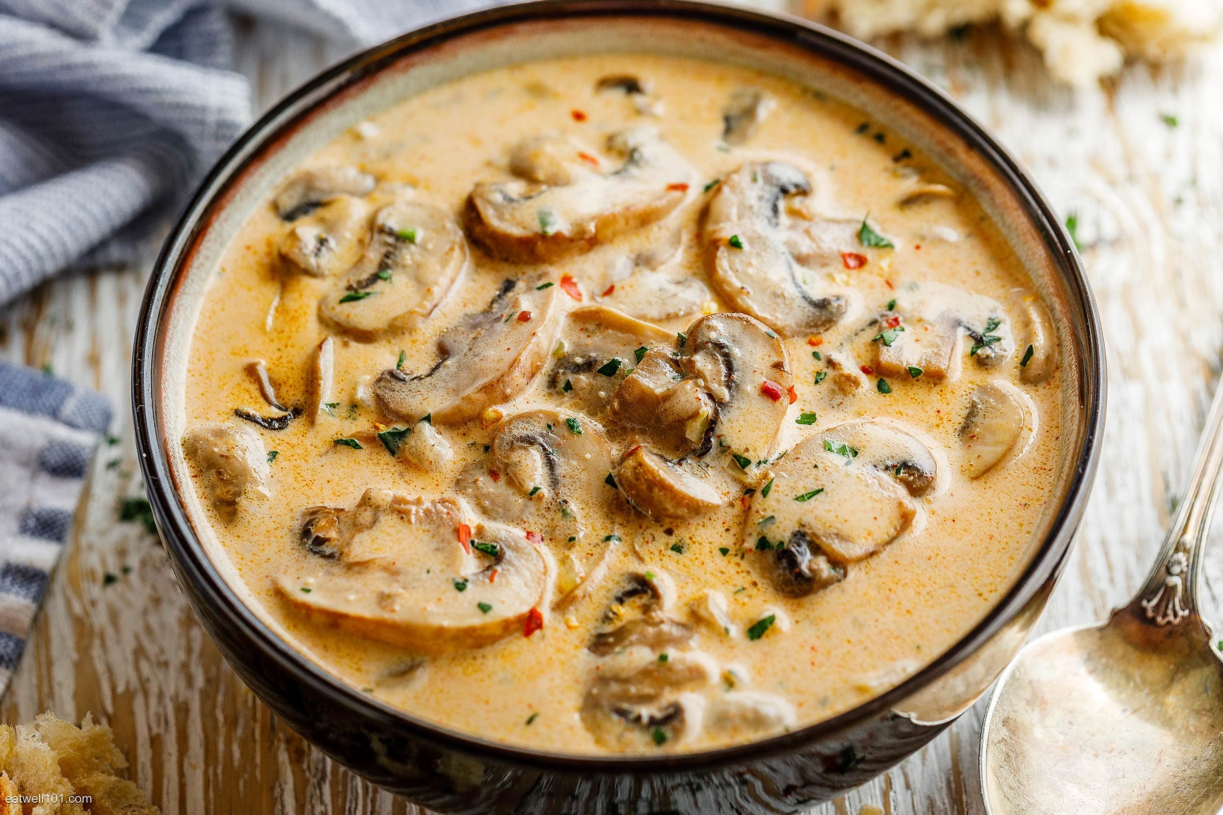 Crème de Champignons,
